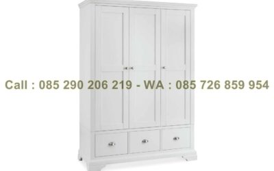 Lemari Pakaian 3 Pintu Minimalis