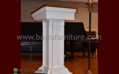 Podium Gereja Kayu Sederhana Model Minimalis