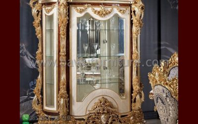 Lemari Hias Ukir Mewah Model Klasik Karya Jepara