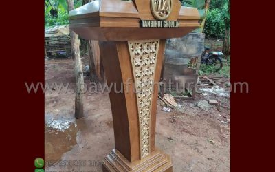 Podium Ponpes Tanbihul Ghofilin Model Minimalis Jati