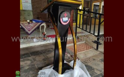 Podium Gereja Pentakosta Indonesia Model Minimalis