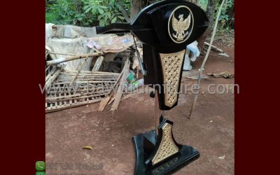 Desain Podium Minimalis Hidrolik Dan Kayu Jati Jepara