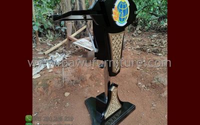 Podium Minimalis Hidrolik Untuk Pidato Dari Kayu Jati