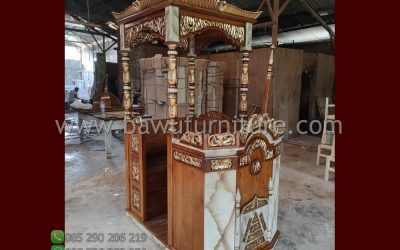 Model Mimbar Jati Jepara Atap Kubah Dengan Ukiran