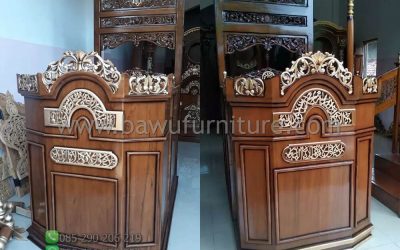 Mimbar Majid Kereta Ukir Dari Kayu Jati Jepara