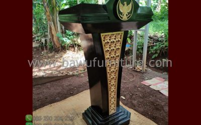 Gambar Podium Kayu Jati Lambang Garuda Dari Jepara