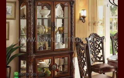 Jual Lemari Pajangan Jati Model Ukiran Klasik Jepara