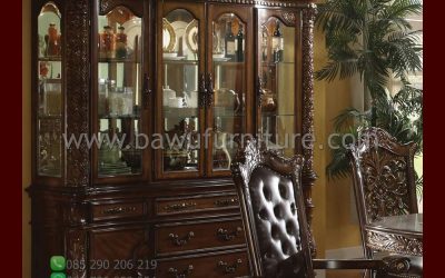 Lemari Pajangan Jati Ukir Model Klasik Mewah Jepara
