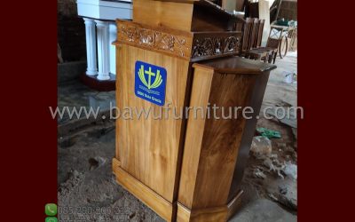 Mimbar Gereja Suara Kebenaran Injil