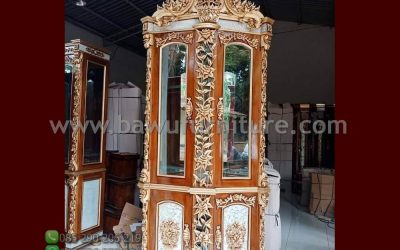 Lemari Hias Pojok Dari Kayu Jati Jepara