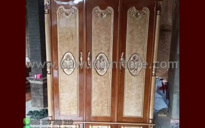 Lemari 3 Pintu Jati Model Ukir Jepara