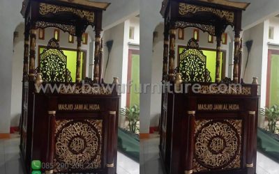 Mimbar Masjid Jami Al Huda Dari Kayu Jati