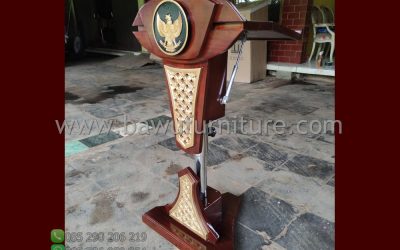 Podium Pidato Logo Garuda Minimalis