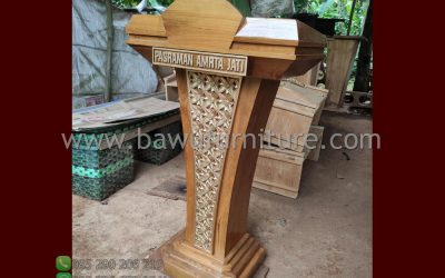 Podium Pasraman Amerta Jati Minimalis
