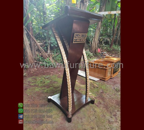 Podium MT Husnul Khotimah