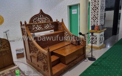 Mimbar Khutbah Pendek Model Ukir Jepara