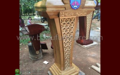 Podium SD Negeri 1 Padangan Model Minimalis Terbaru