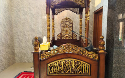 Keunikan dan Filosofi di Balik Desain Mimbar Masjid