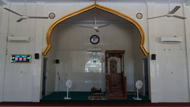 Keanggunan dalam Kesederhanaan: Mengapa Mimbar Masjid Minimalis Jadi Pilihan Utama