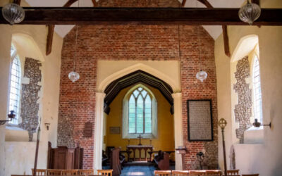 Menciptakan Mimbar Gereja yang Berkarakter untuk Meningkatkan Atmosfer Ibadah