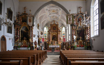 Mimbar Gereja yang Fungsional: Keseimbangan Antara Estetika dan Kenyamanan