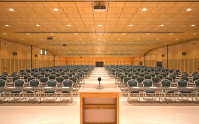 Podium Minimalis untuk Presentasi di Era Digital