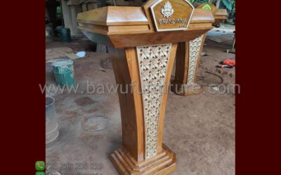 Podium Grand Inna Kuta Model Minimalis Dari Kayu Jati