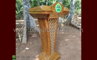 Podium SMAN Tuah Gemilang Minimalis Dari Kayu Jati