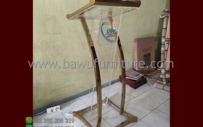Podium Pidato UBP Karawang Minimalis Dari Akrilik & Stainless