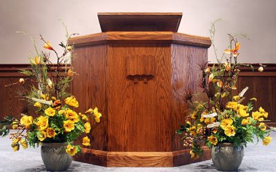 10 Rekomendasi Desain Mimbar Gereja Modern yang Tetap Sakral