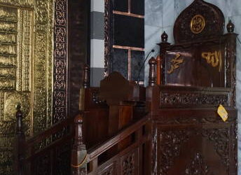 8 Material Terbaik untuk Membuat Mimbar Masjid yang Awet