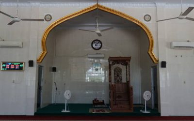 Sentuhan Simpel, Makna Mendalam: Cara Cerdas Mengintegrasikan Mimbar Minimalis ke Dalam Arsitektur Masjid