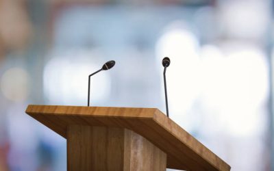 Podium Minimalis dengan Sentuhan Teknologi: Cerdas dan Praktis, Gaya Baru Berpidato di Era Modern