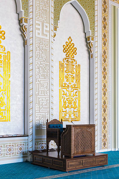 Ide Desain Hiasan Mimbar Masjid dari Kayu: Elegan, Klasik, dan Penuh Makna